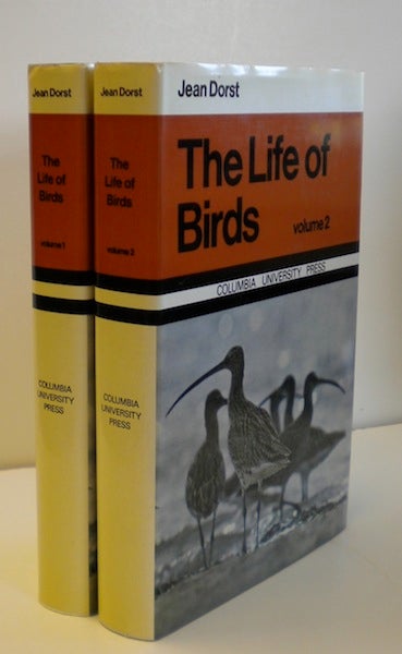 Item #12368 The Life Of Birds. Jean Dorst.